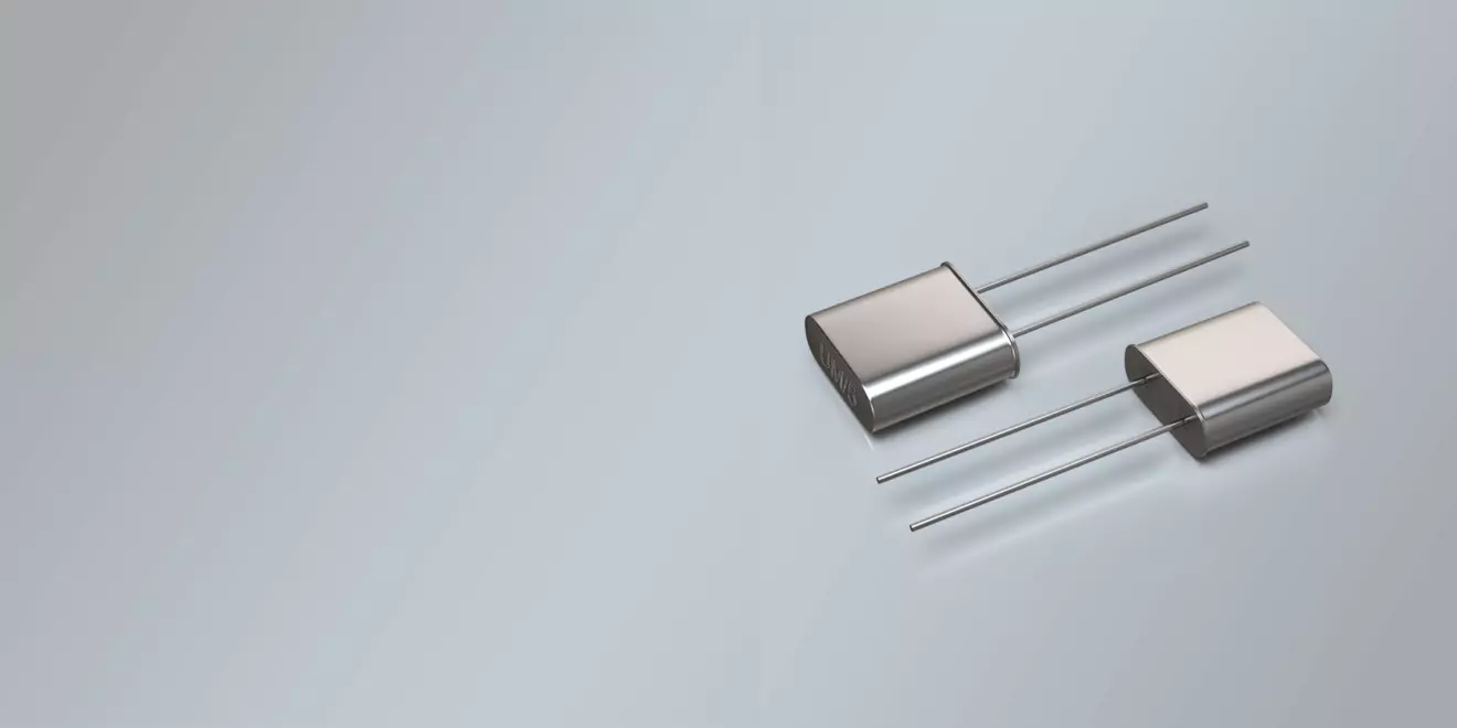 THT QUARZ UM5 8,0 x 3,1 mm 6.00 - 200.0 MHz THT QUARZ UM5 8,0 x 3,1 mm 6.00 - 200.0 MHz